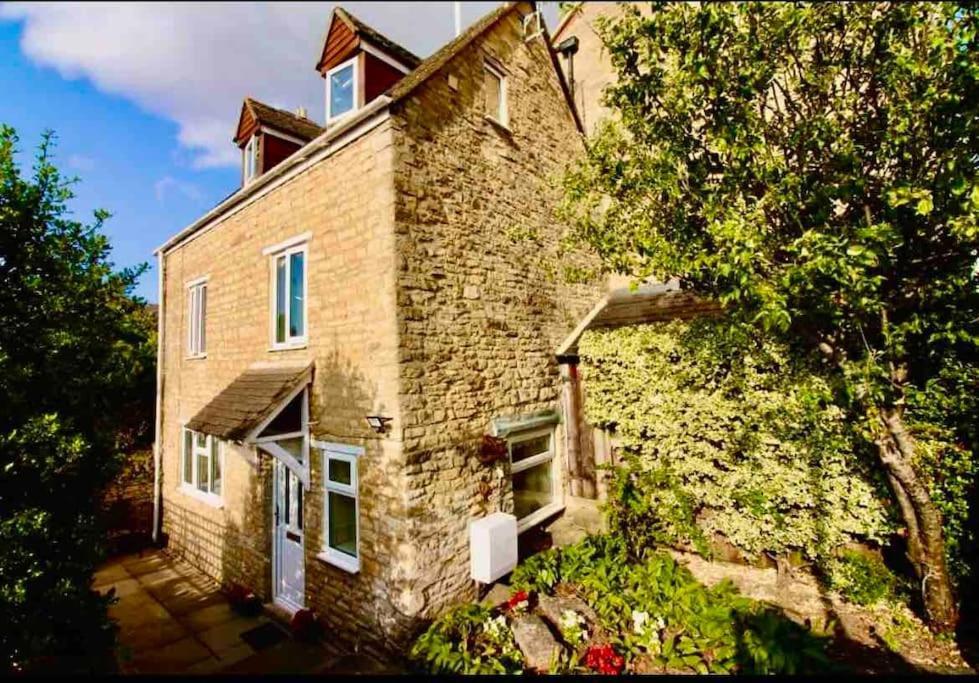 Quaint Cotswold Cottage ชิปปิงนอร์ตัน ภายนอก รูปภาพ
