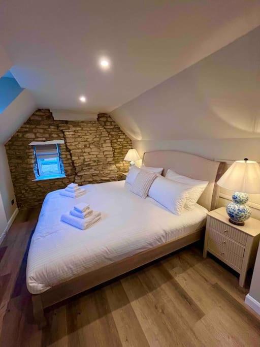 Quaint Cotswold Cottage ชิปปิงนอร์ตัน ภายนอก รูปภาพ